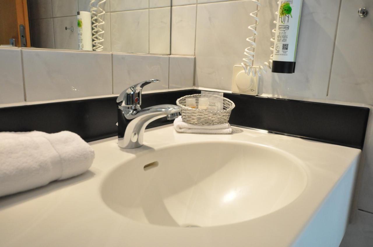 Doppelzimmer mit Balkon